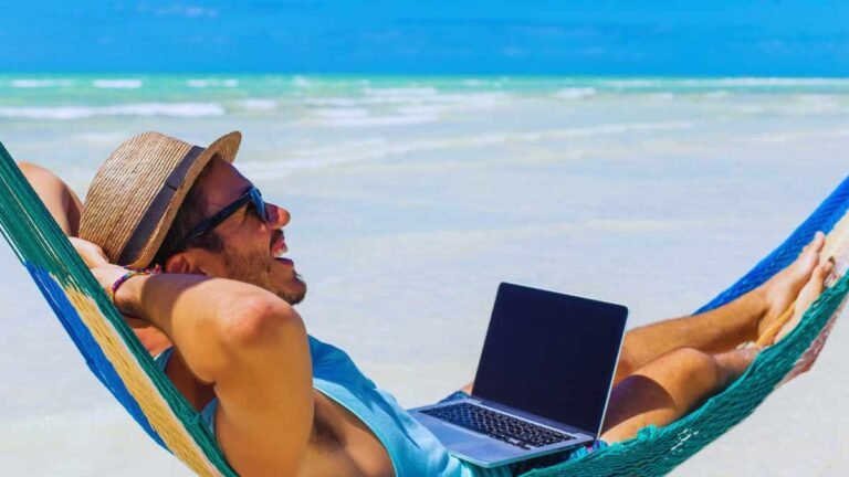Why 2025 is the Last Year to Go Digital Nomad Before Everyone Else Catches On