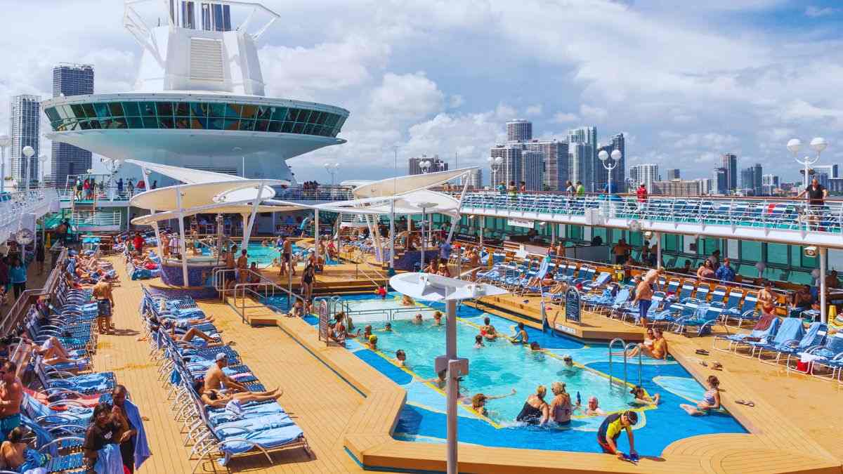 Access Fees for Adults-Only Enclaves