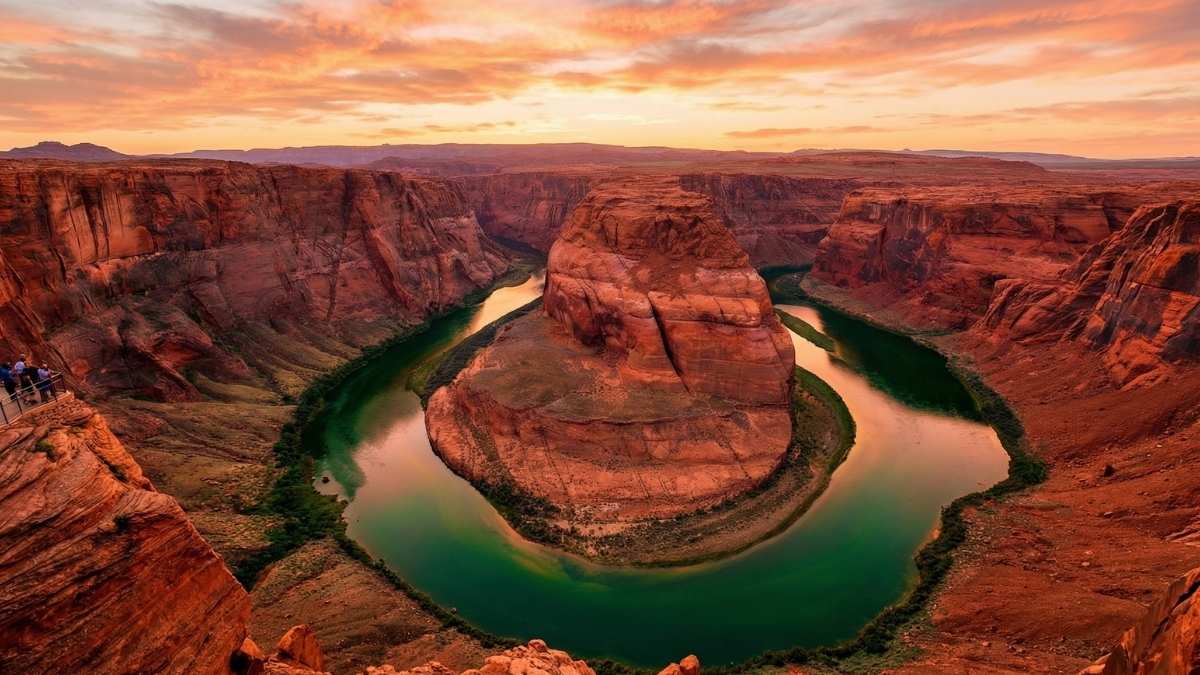 Horseshoe Bend — Glen Canyon, Arizona