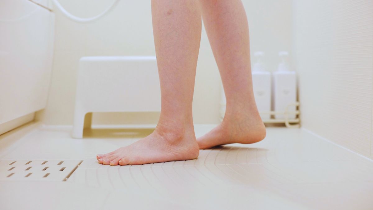 The Barefoot Bathroom Walk