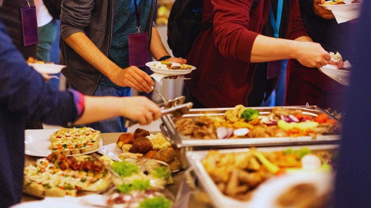 Dining During the "Peak Hour" Gridlock