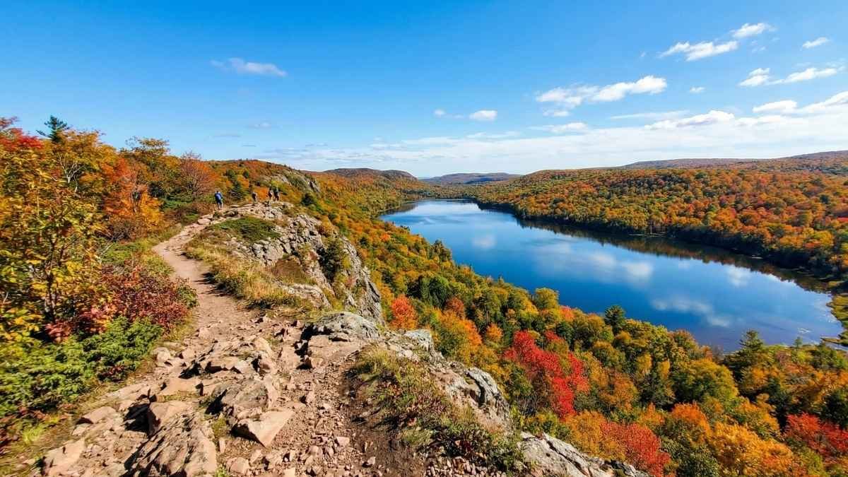 Lake of the Clouds Escarpment Trail – Porcupine Mountains Wilderness State Park, Michigan
