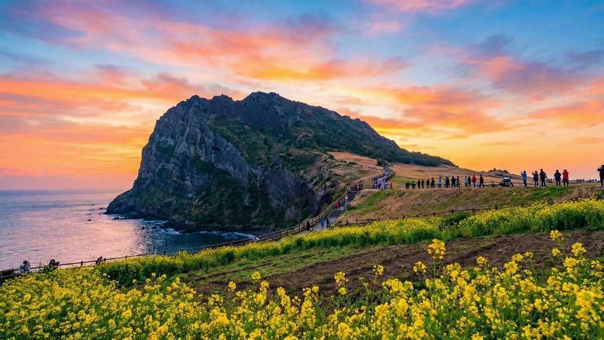 Seongsan Ilchulbong (Sunrise Peak), Jeju Island, South Korea