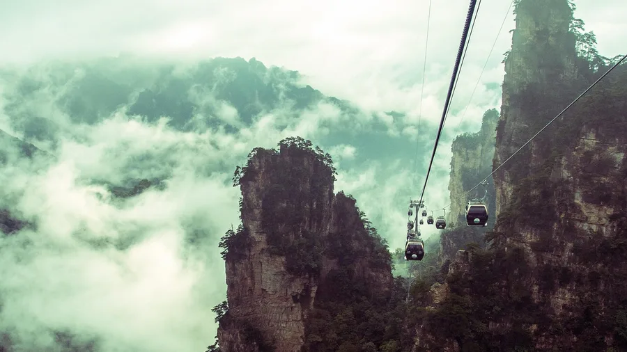 Zhangjiajie quartz-sandstone pillars inspire floating mountain myths