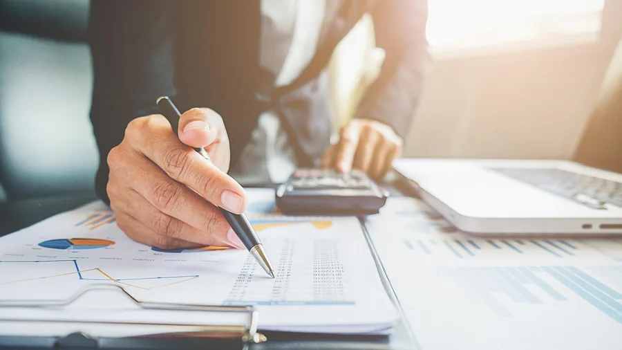 Rebuilding Personal Finances After Zero-Dollar Travel