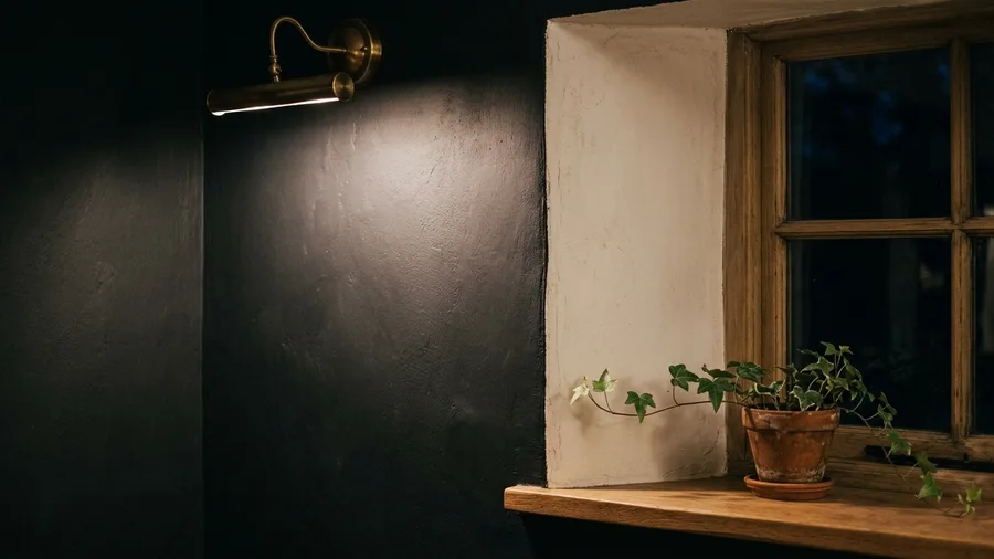 Dark wall colors shrink the perceived room volume