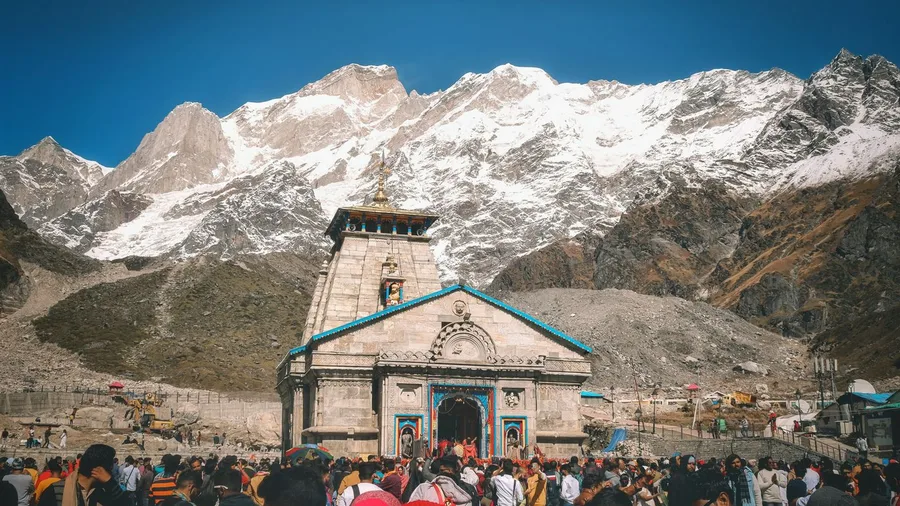 Peak Crowds Damage the Very Thing Tourists Came to See